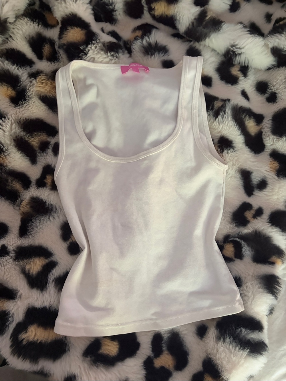 edikted crop white tank top